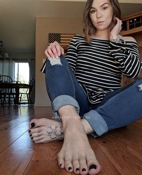 footjob xxx|milf footjob Search